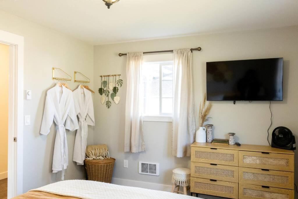 Waddle On Inn- Hot Tub, Pet Friendly, Fully Fenced, 5 Blocks To Beach! Ocean Park Luaran gambar